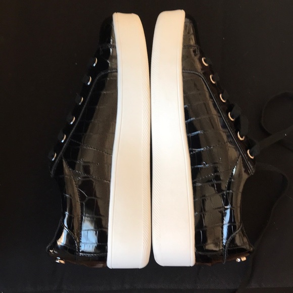 Downsizing - Picture 2 of 3